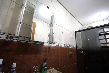 Banheiro de casa à venda com 3 quartos, 293m² em Parque Erasmo Assunção, Santo André