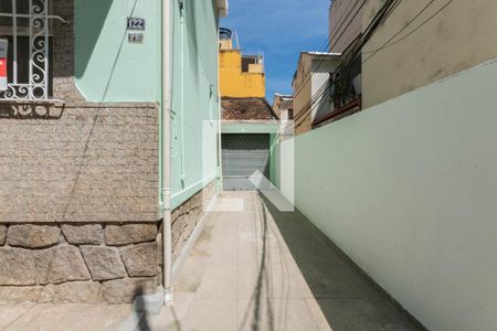 Quintal de casa à venda com 2 quartos, 120m² em Grajaú, Rio de Janeiro