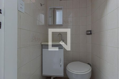 Lavabo de casa para alugar com 3 quartos, 104m² em Vila Paranagua, São Paulo
