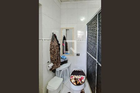 Banheiro da Suíte de casa à venda com 3 quartos, 160m² em Alves Dias, São Bernardo do Campo