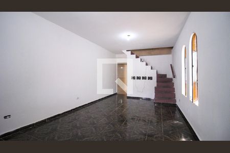 Casa à venda com 3 quartos, 130m² em Vila Antonieta, São Paulo