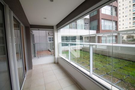 Varanda da Sala/Cozinha de apartamento para alugar com 1 quarto, 49m² em Campo Belo, São Paulo