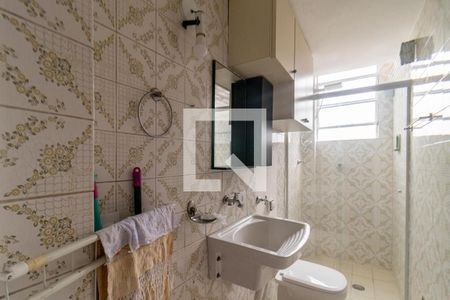 Banheiro de kitnet/studio para alugar com 1 quarto, 22m² em Água Branca, São Paulo