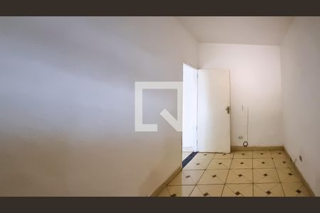 Quarto  de casa para alugar com 1 quarto, 50m² em Parque Industrial das Oliveiras, Taboão da Serra
