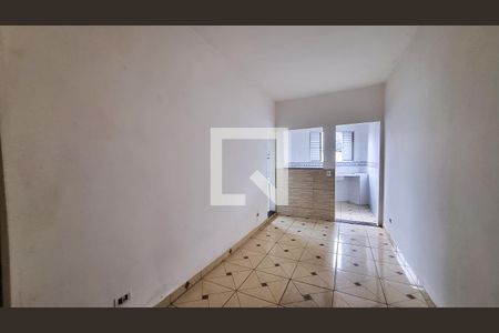 Sala de casa para alugar com 1 quarto, 50m² em Parque Industrial das Oliveiras, Taboão da Serra