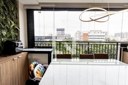 Varanda de apartamento para alugar com 2 quartos, 69m² em Água Branca, São Paulo