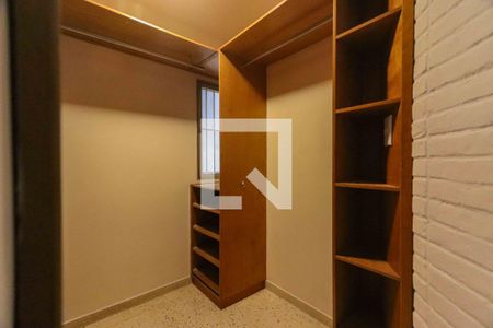 Closet Quarto  de apartamento para alugar com 1 quarto, 75m² em Vila Pirajussara, São Paulo