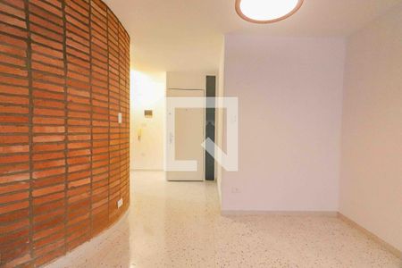 Sala de apartamento para alugar com 1 quarto, 75m² em Vila Pirajussara, São Paulo