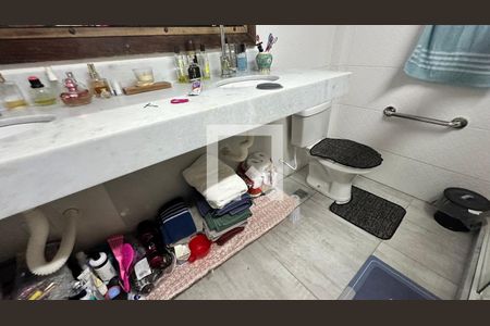 Banheiro quarto 1 de casa à venda com 2 quartos, 400m² em Vargem Pequena, Rio de Janeiro