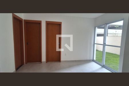 Sala de apartamento à venda com 2 quartos, 70m² em Vila Palmares, São Caetano do Sul