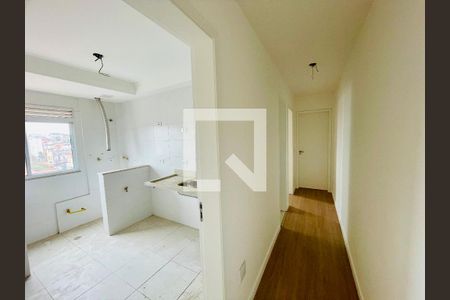 Corredor interno  de apartamento à venda com 2 quartos, 66m² em Vila Galvão, Guarulhos