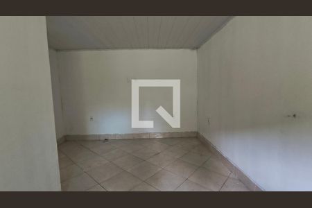 Quarto de casa para alugar com 1 quarto, 48m² em Vargem Pequena, Rio de Janeiro