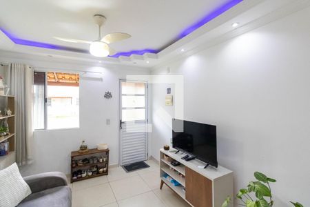 Sala de casa de condomínio para alugar com 2 quartos, 63m² em Campo Grande, Rio de Janeiro