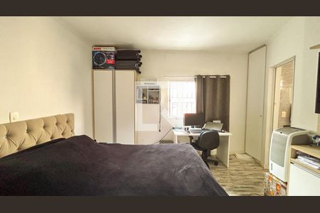 Casa à venda com 2 quartos, 153m² em Jardim Las Vegas, Santo André