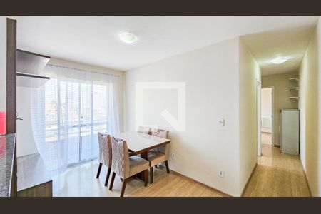 Sala de apartamento à venda com 2 quartos, 50m² em Quitaúna, Osasco