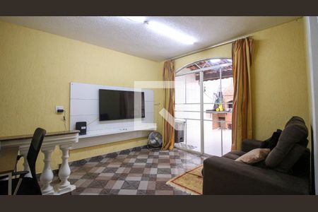 Casa para alugar com 3 quartos, 125m² em Jardim Tango, São Paulo