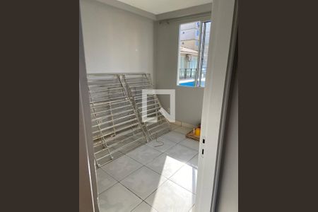 Quarto de apartamento à venda com 2 quartos, 44m² em Fátima, Canoas