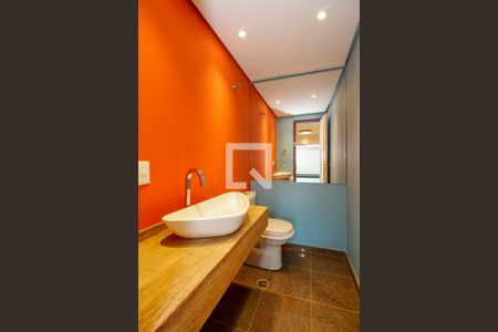 Lavabo de apartamento para alugar com 2 quartos, 113m² em Sumaré, São Paulo