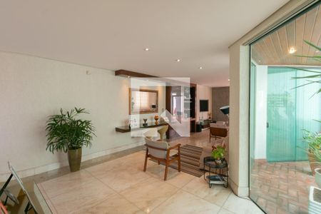Casa à venda com 4 quartos, 393m² em Castelo, Belo Horizonte
