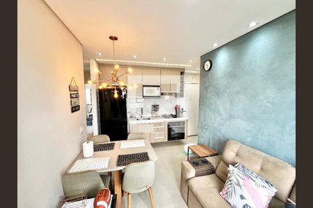 Sala/Cozinha de apartamento à venda com 2 quartos, 37m² em Parada Inglesa, São Paulo