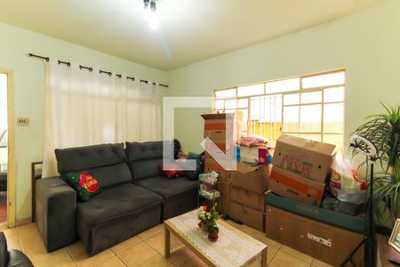 Sala de casa à venda com 3 quartos, 128m² em Vila Canero, São Paulo