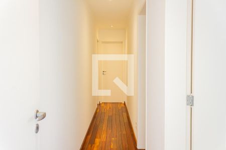 Corredor de apartamento para alugar com 3 quartos, 143m² em Pompeia, São Paulo