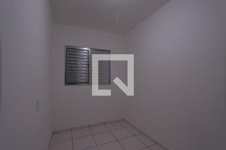 Quarto 1 de casa para alugar com 2 quartos, 70m² em Parque Santa Madalena, São Paulo