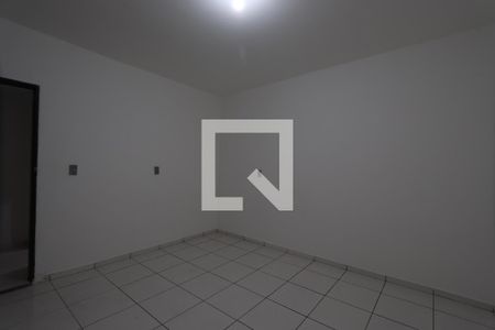 Quarto 2 de casa para alugar com 2 quartos, 70m² em Parque Santa Madalena, São Paulo