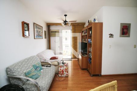 Sala de apartamento à venda com 3 quartos, 70m² em Vila da Penha, Rio de Janeiro