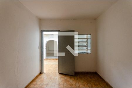 Quarto 2 de casa para alugar com 3 quartos, 100m² em Vila Mangalot, São Paulo