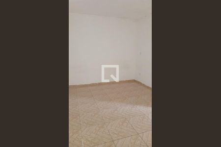 Corredor de casa de condomínio para alugar com 3 quartos, 110m² em Vila Mangalot, São Paulo