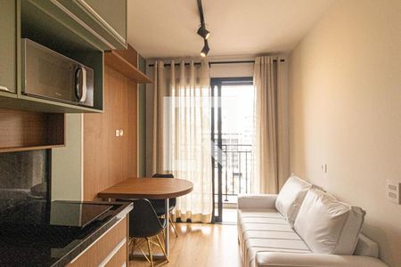Sala/Cozinha de apartamento para alugar com 1 quarto, 27m² em Centro, Curitiba