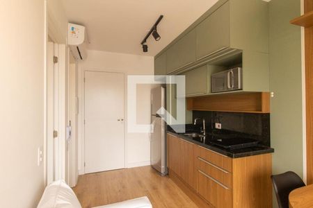 Sala/Cozinha de apartamento para alugar com 1 quarto, 27m² em Centro, Curitiba