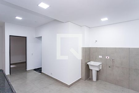 Sala, cozinha e área de serviço de apartamento para alugar com 1 quarto, 32m² em Brasilândia, São Paulo