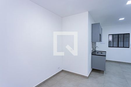 Sala, cozinha e área de serviço de apartamento para alugar com 1 quarto, 32m² em Brasilândia, São Paulo