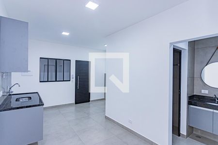 Sala, cozinha e área de serviço de apartamento para alugar com 1 quarto, 32m² em Brasilândia, São Paulo
