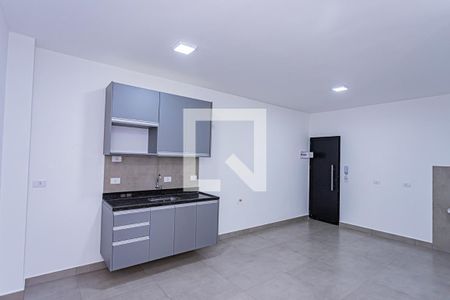 Sala, cozinha e área de serviço de apartamento para alugar com 1 quarto, 32m² em Brasilândia, São Paulo