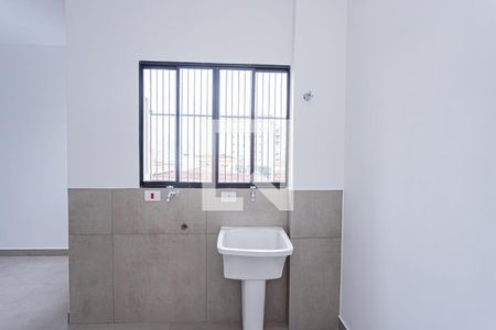 Sala, cozinha e área de serviço de apartamento para alugar com 1 quarto, 32m² em Brasilândia, São Paulo