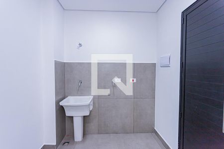 Sala, cozinha e área de serviço de apartamento para alugar com 1 quarto, 32m² em Brasilândia, São Paulo