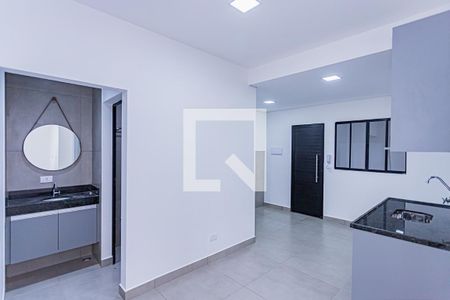 Sala, cozinha e área de serviço de apartamento para alugar com 1 quarto, 32m² em Brasilândia, São Paulo