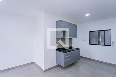 Sala, cozinha e área de serviço de apartamento para alugar com 1 quarto, 32m² em Brasilândia, São Paulo