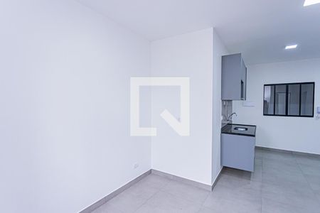 Sala, cozinha e área de serviço de apartamento para alugar com 1 quarto, 32m² em Brasilândia, São Paulo