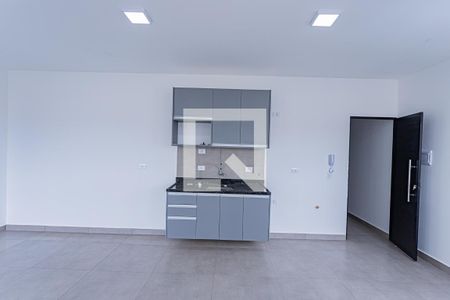 Sala, cozinha e área de serviço de apartamento para alugar com 1 quarto, 32m² em Brasilândia, São Paulo