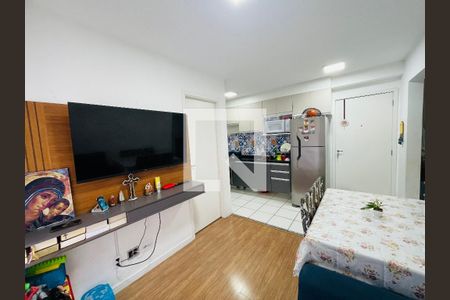 Sala de apartamento para alugar com 2 quartos, 40m² em Jardim Adriana, Guarulhos