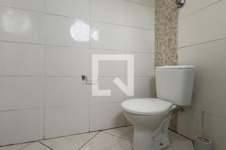 Banheiro de casa para alugar com 1 quarto, 60m² em Jardim Santa Clara, Guarulhos