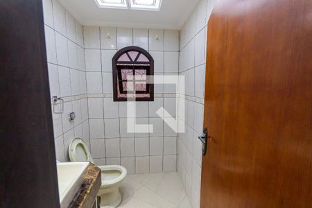 Lavabo de casa para alugar com 4 quartos, 210m² em Parque Oratório, Santo André