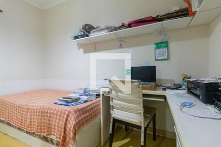 Quarto 1 de casa para alugar com 3 quartos, 120m² em Burgo Paulista, São Paulo