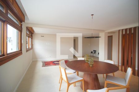 Sala 2 de apartamento à venda com 3 quartos, 232m² em Petrópolis, Porto Alegre