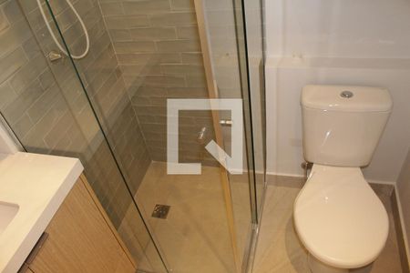 Banheiro de apartamento para alugar com 1 quarto, 27m² em Vila Buarque, São Paulo