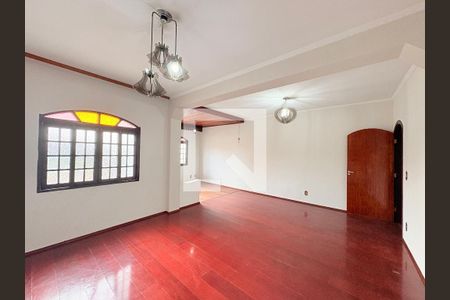 Casa para alugar com 3 quartos, 295m² em Jardim Messina, Jundiaí